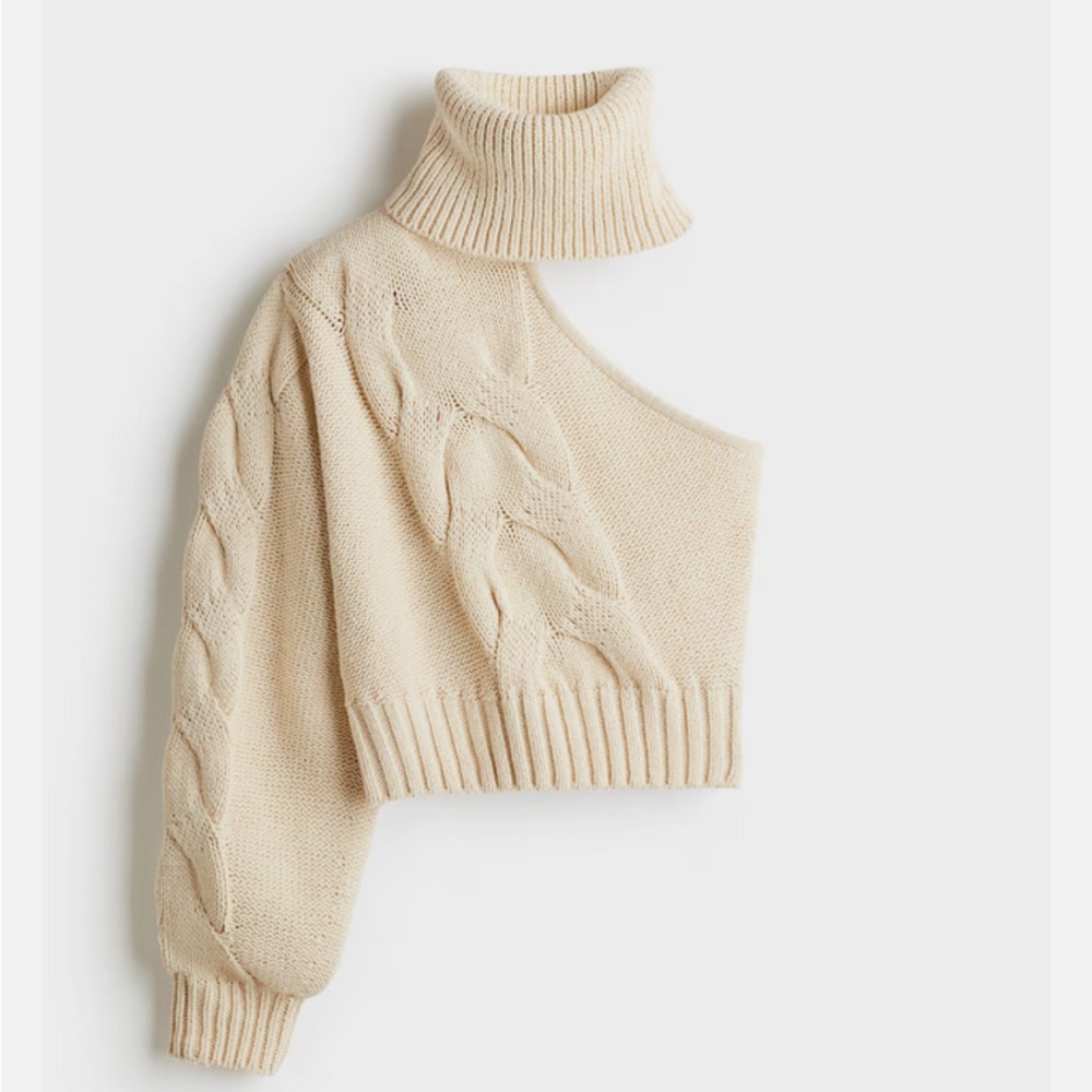 H&M x Lorena Saravia Cream Cable Knit Sweater - Picture 5 of 7